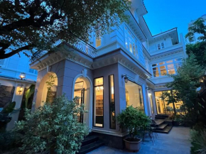 Charming luxury villa with outdoor spa and garden 4 bedrooms